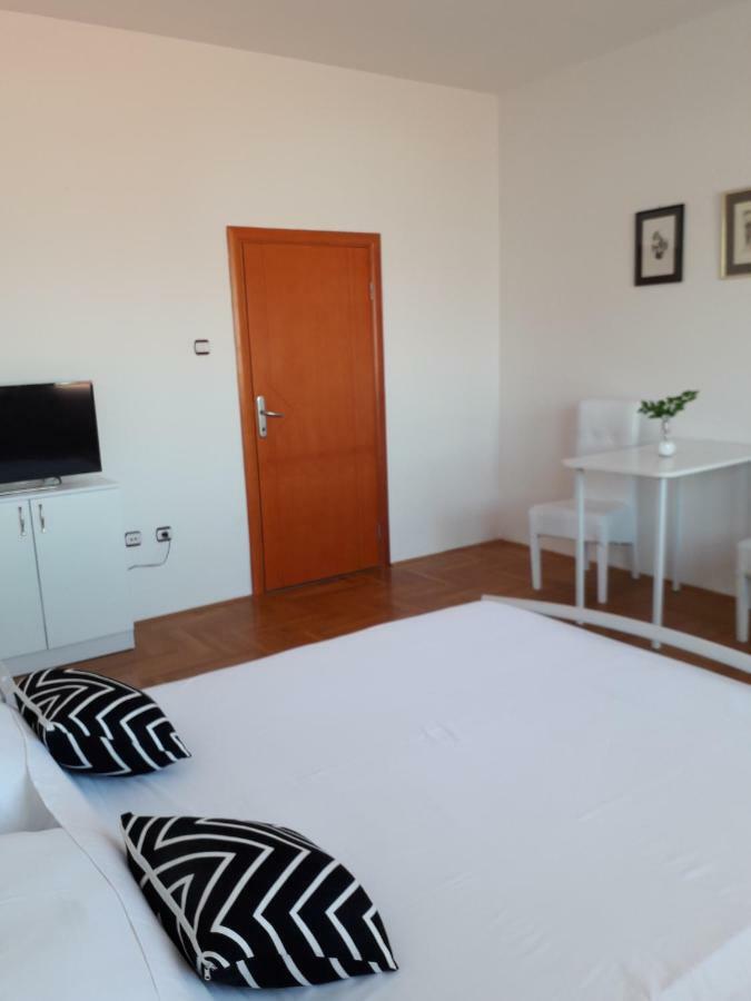 Apartman Dunja Ns 2 诺威萨 外观 照片