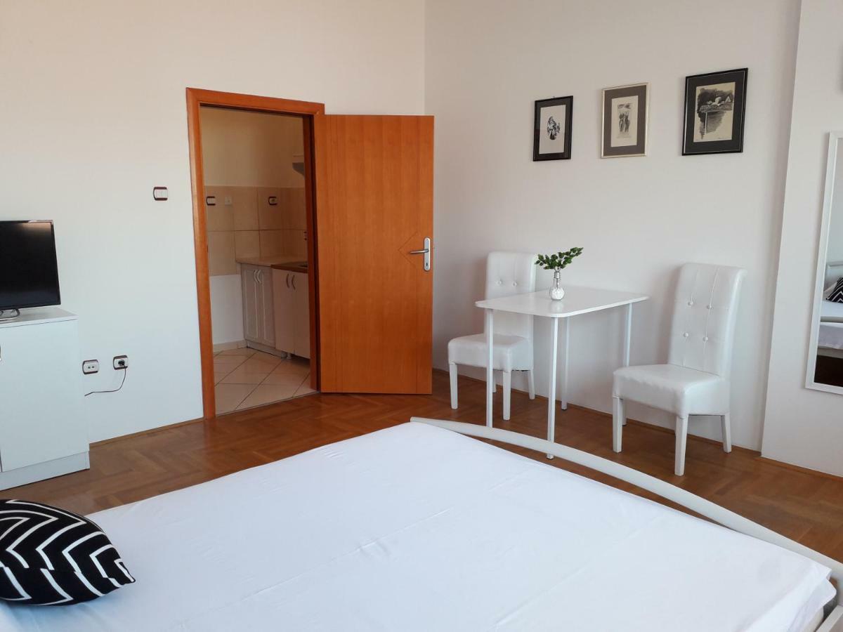 Apartman Dunja Ns 2 诺威萨 外观 照片